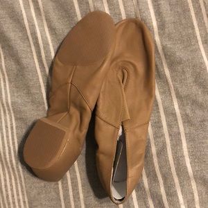 Tan jazz shoes